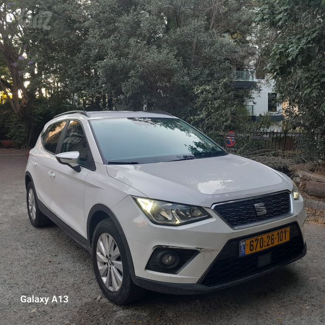 מודעת רכב סיאט ארונה