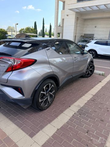 טויוטה C-HR