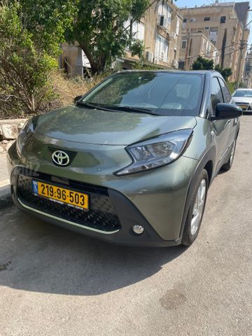 טויוטה אייגו X