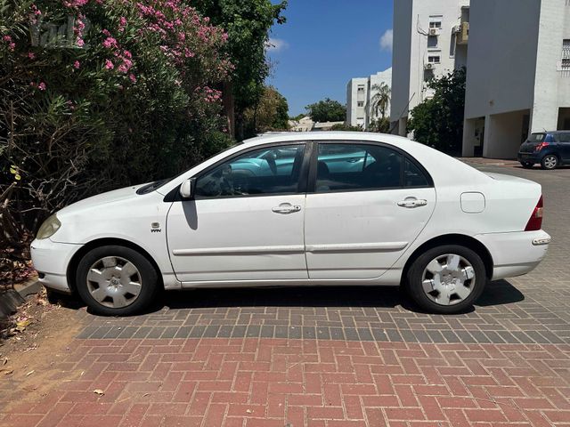 מודעת רכב טויוטה קורולה