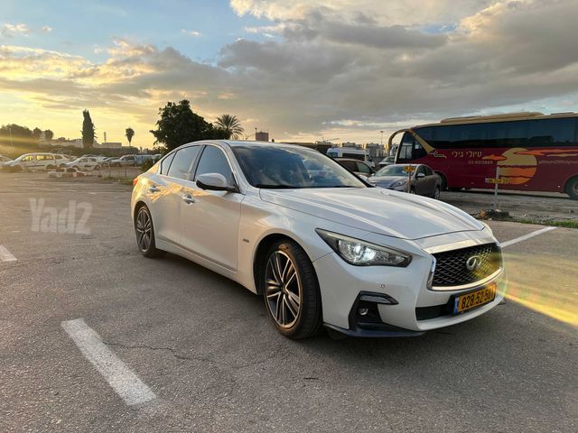 אינפיניטי Q50