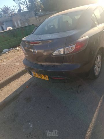מודעת רכב מאזדה 3