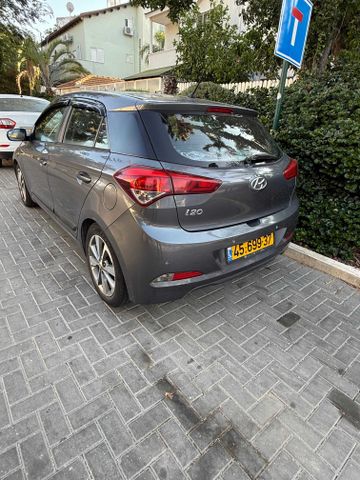 יונדאי i20