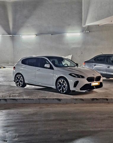 מודעת רכב ב מ וו סדרה 1