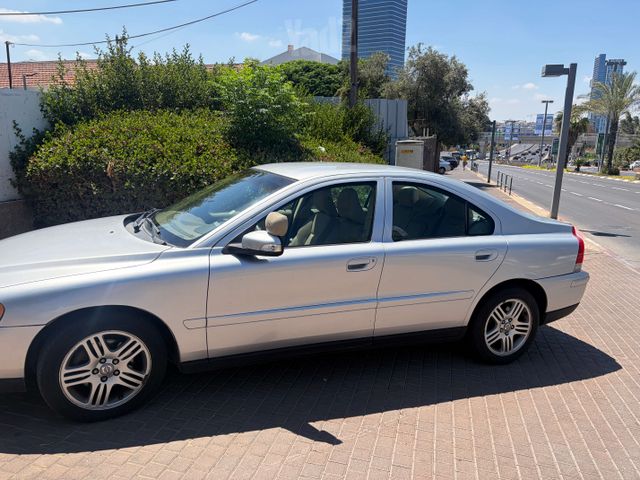 וולוו S60