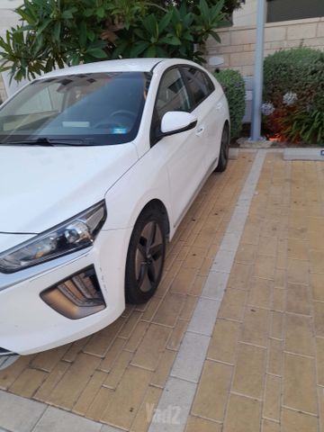 מודעת רכב יונדאי איוניק