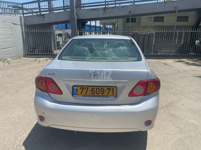 טויוטה קורולה