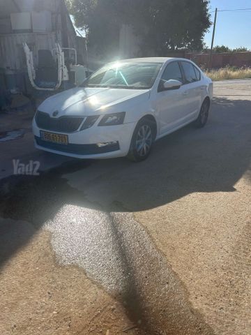 סקודה אוקטביה