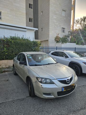 מאזדה 3