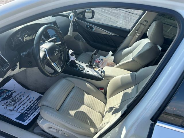 אינפיניטי Q50