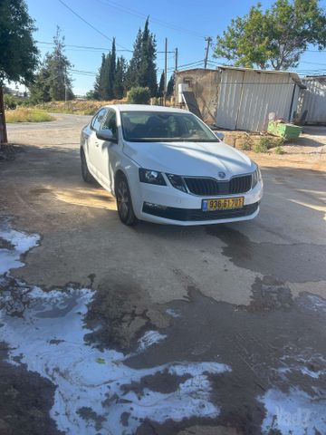 סקודה אוקטביה