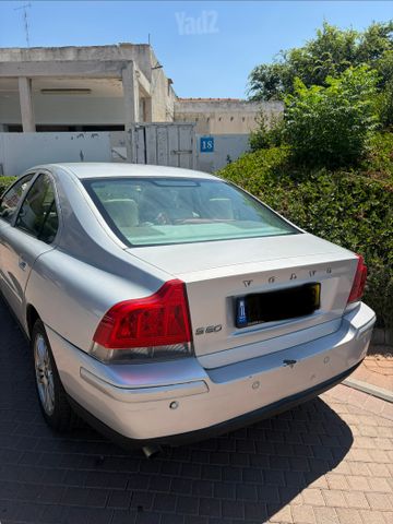 וולוו S60