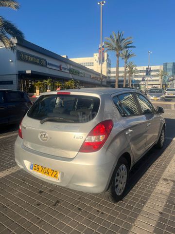 מודעת רכב יונדאי i20