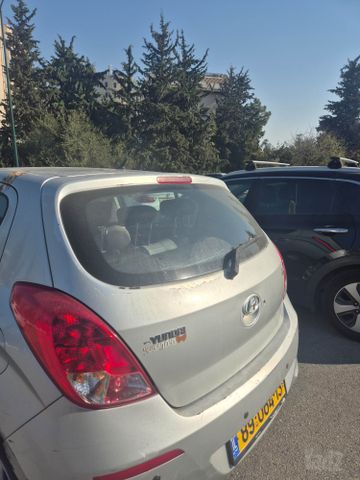 מודעת רכב יונדאי i20