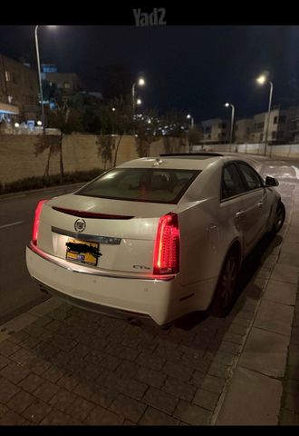 מודעת רכב קאדילק CTS