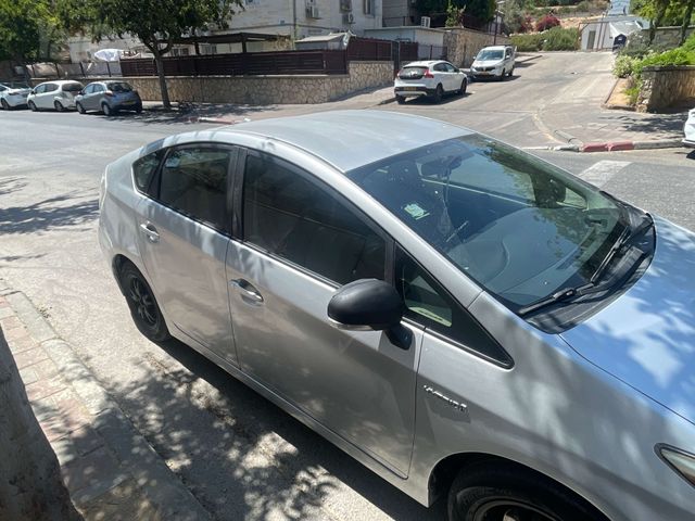 טויוטה פריוס