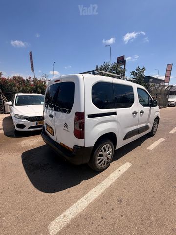 מודעת רכב סיטרואן ברלינגו
