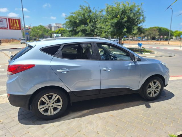 יונדאי ix35