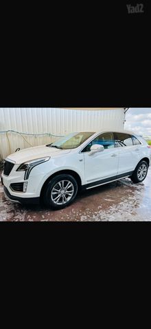 קאדילק XT5