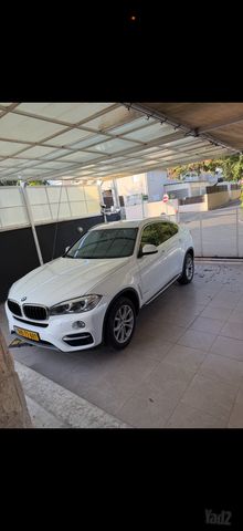 ב מ וו X6