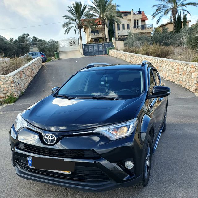 טויוטה RAV4
