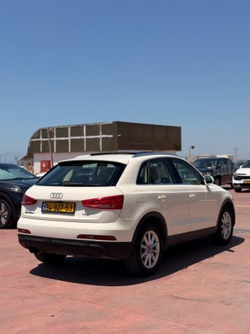 אאודי Q3