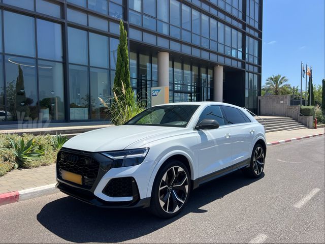 מודעת רכב אאודי RS Q8