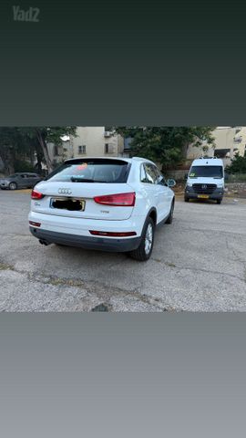 אאודי Q3