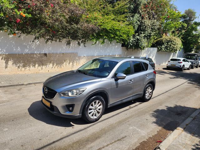 מודעת רכב מאזדה CX-5