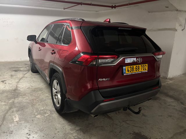 מודעת רכב טויוטה RAV4