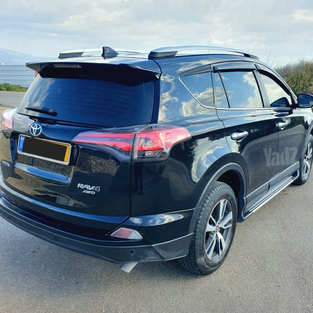 טויוטה RAV4