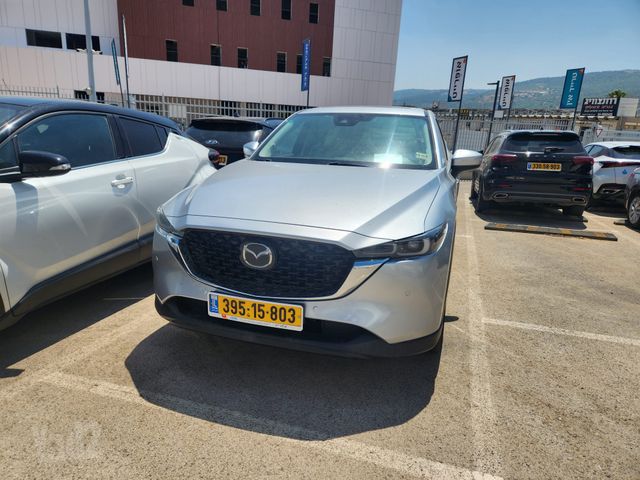 מודעת רכב מאזדה CX-5