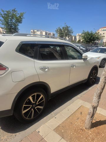 ניסאן אקס טרייל