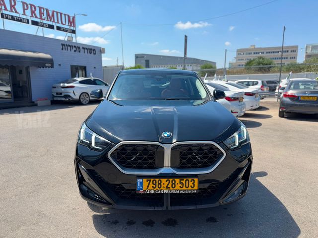ב מ וו X2