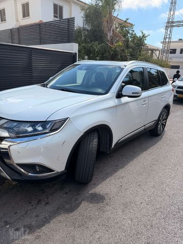 מודעת רכב מיצובישי אאוטלנדר