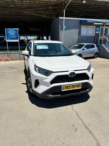 טויוטה RAV4