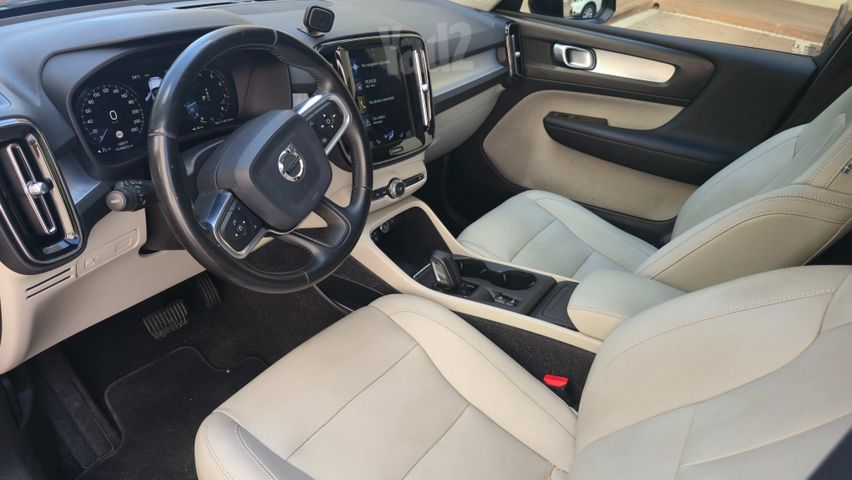 וולוו XC40