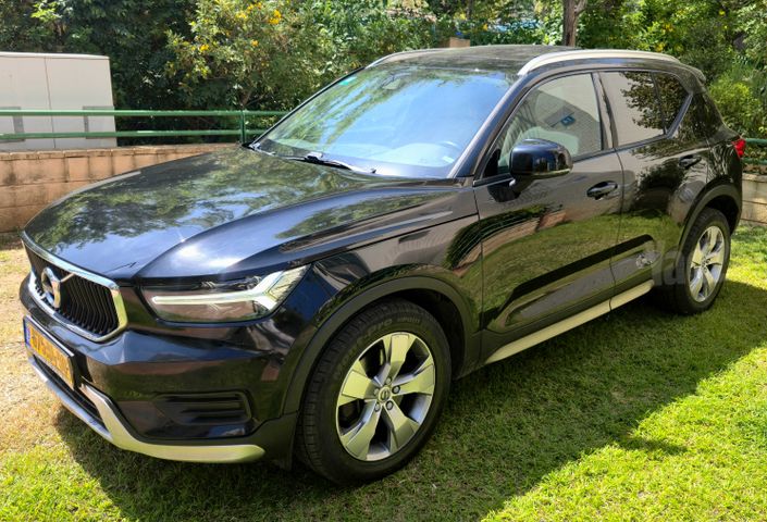 מודעת רכב וולוו XC40