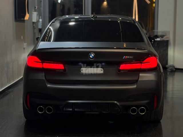 ב מ וו M5