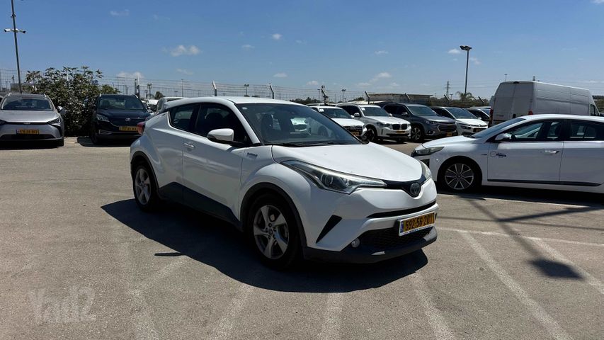 מודעת רכב טויוטה C-HR 2
