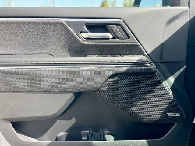 ג'י.אם.סי סיירה EV  