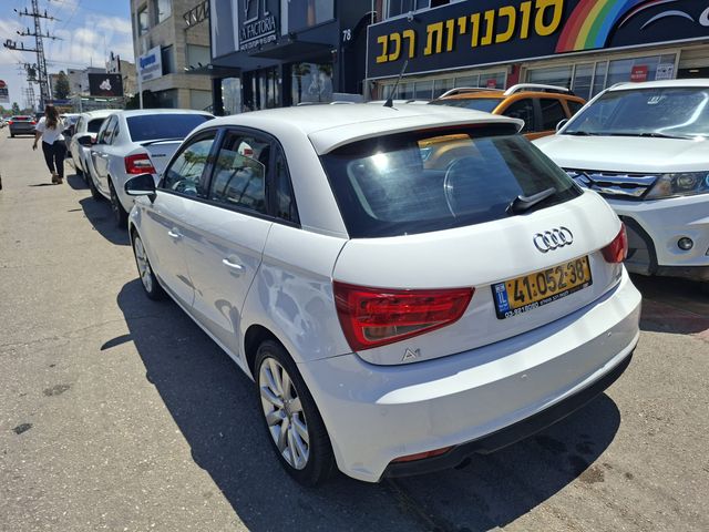 מודעת רכב אאודי A1