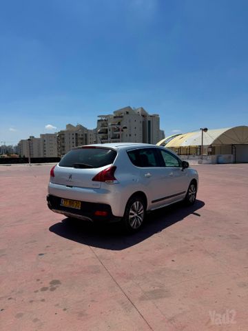פיג'ו 3008