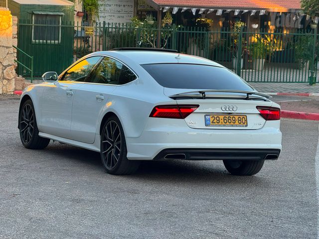 אאודי A7
