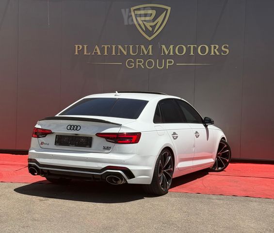 אאודי A4