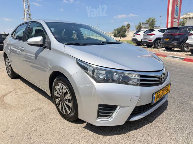 מודעת רכב טויוטה קורולה 1