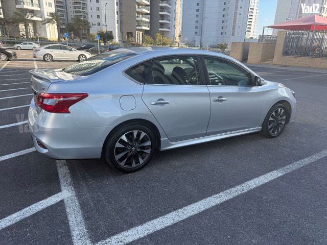 ניסאן סנטרה