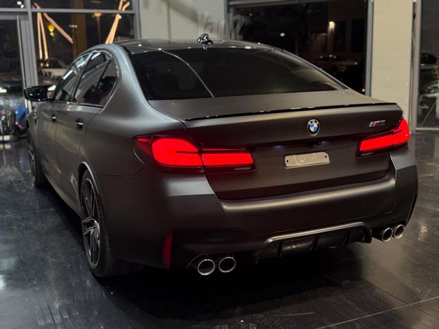ב מ וו M5