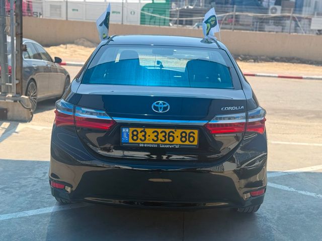 טויוטה קורולה
