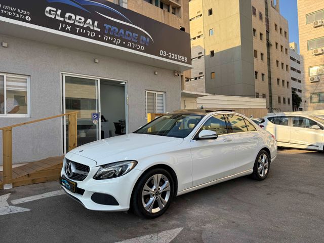 מודעת רכב מרצדס-בנץ C-class